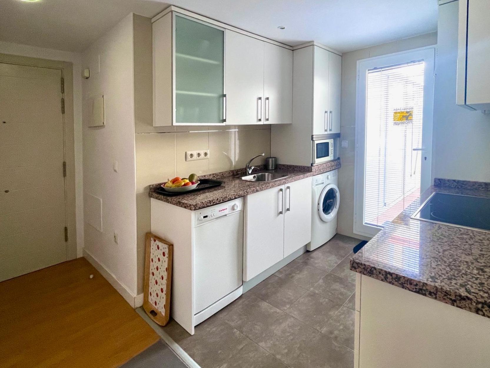 Maravilloso Apartamento Centrico De 70M2, Jardin Propio 40M2 Con Piscina Para Ninos Y Parking Opcional Malaga Exterior photo